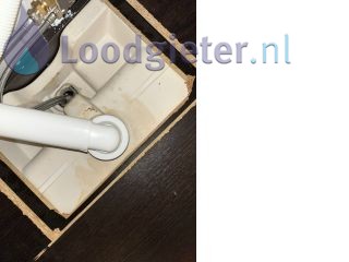 Loodgieter Assen Sifon vervangen van wastafel in badkamer.