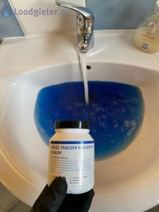 Verschillende kleuren lekdetectievloeistof