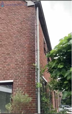 Dakgoot overstroomt