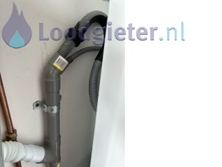Loodgieter Zaandam Lekkage wc en aanpassen wasmachineafvoer