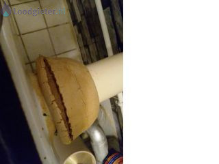 Loodgieter Toilet afvoer vervangen Toilet afvoer is verouderd
