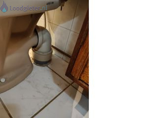 Loodgieter Ophangen wasbak Wasbak en kraan ophangen + reparatie afvoer toilet