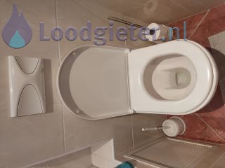 Loodgieter Geldermalsen Hangend toilet BEN blijft doorlopen