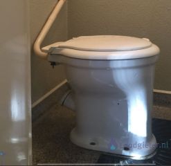 Loodgieter Leidschendam De spoelbak van toilet repareren