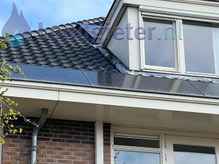 Loodgieter Lekkage Dakkapel Lekkage van de dakkapel en schuin dak