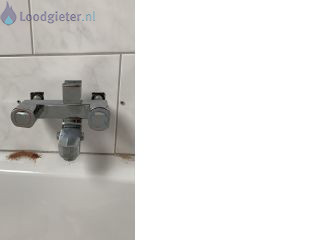 Loodgieter Riel thermostatische kraan vervangen