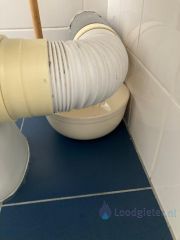 Loodgieter Oegstgeest Lekkage toilet manchet in de badkamer