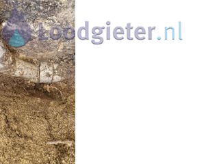 Loodgieter Delft Scheur in t-stuk van de hemelwaterafvoer
