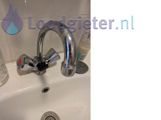 Loodgieter Langzaam vullend reservoir Langzaam vullend reservoir + wastafelkraan vervangen