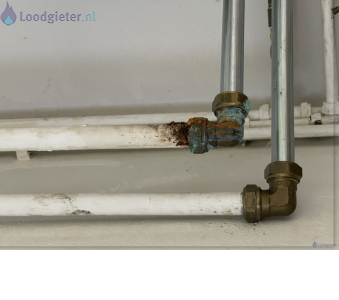 Lekkage van CV-leiding door roest