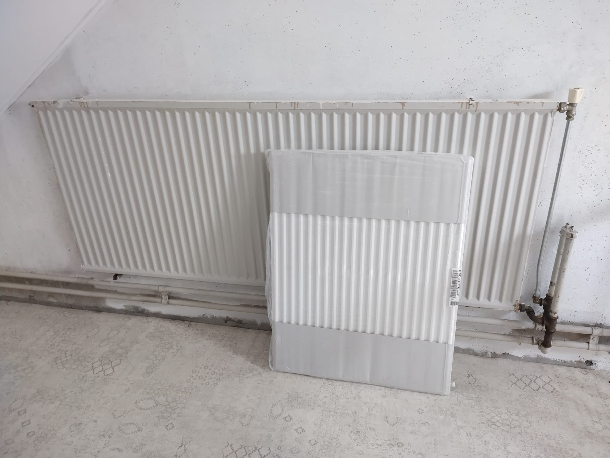 Verwarming vervangen nieuwe radiator