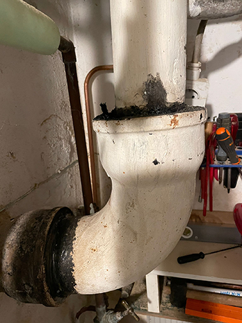 gietijzeren afvoer waterleiding Amsterdam