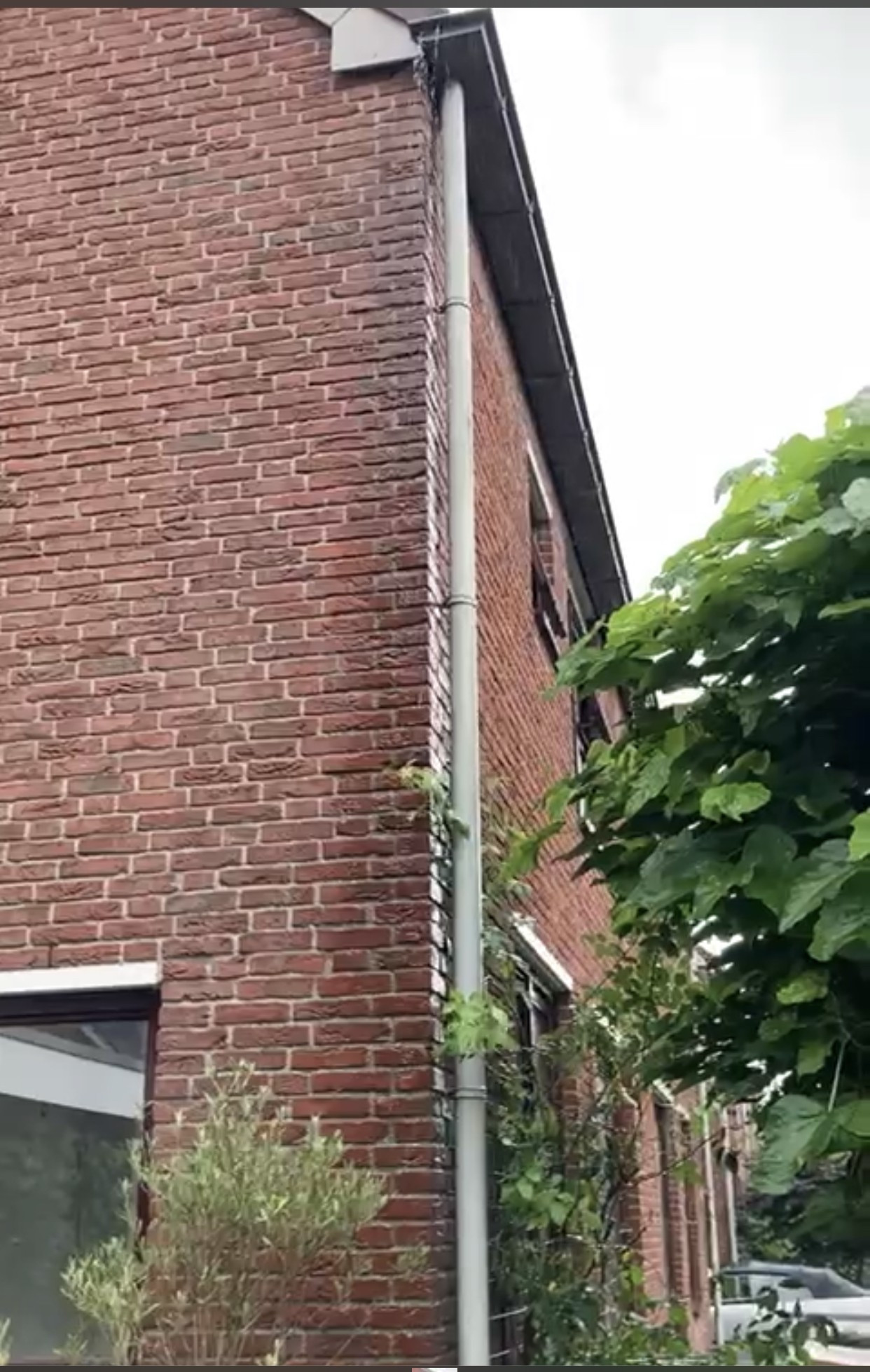 verstopping regenpijp overstroming