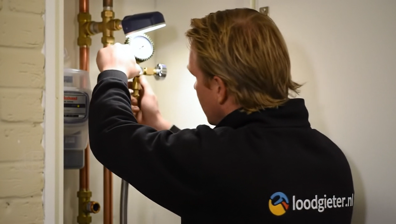 inspectie waterleiding drukmeter