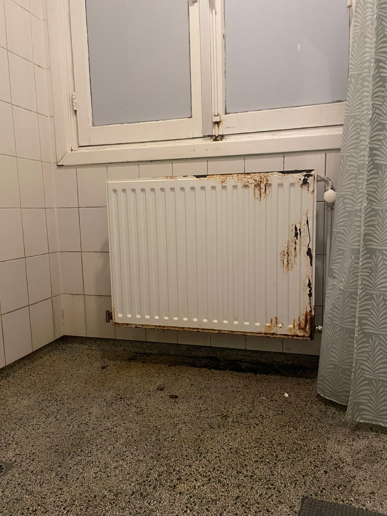 Reparatie radiator met roest