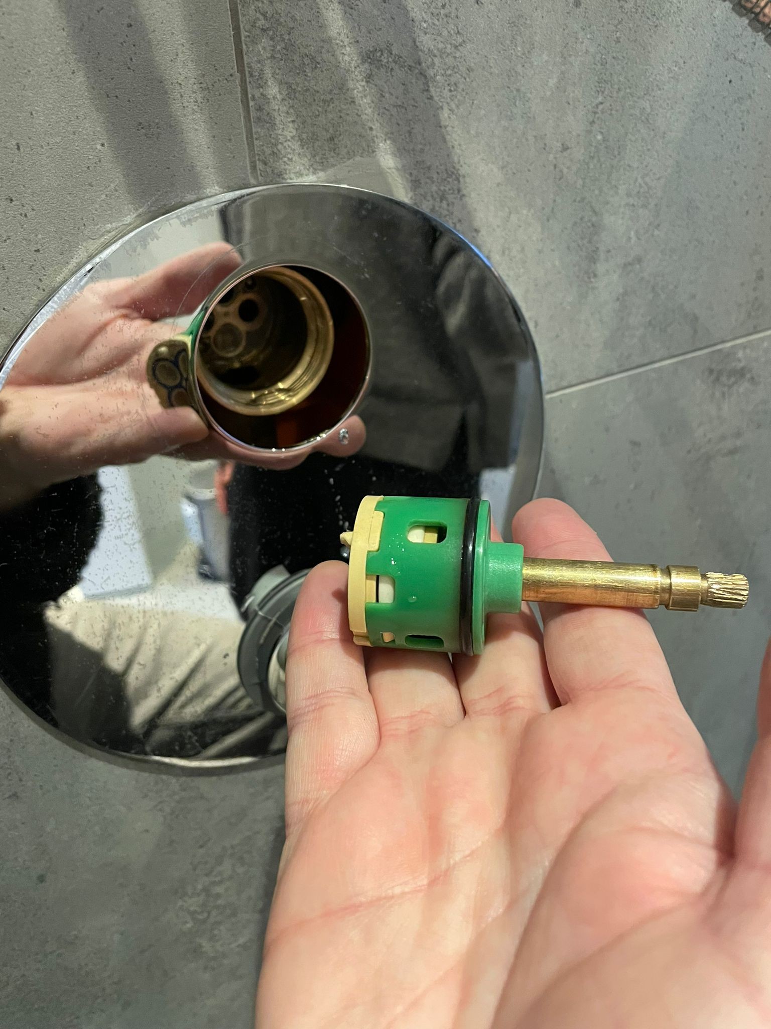 Kraan monteren op muurplat