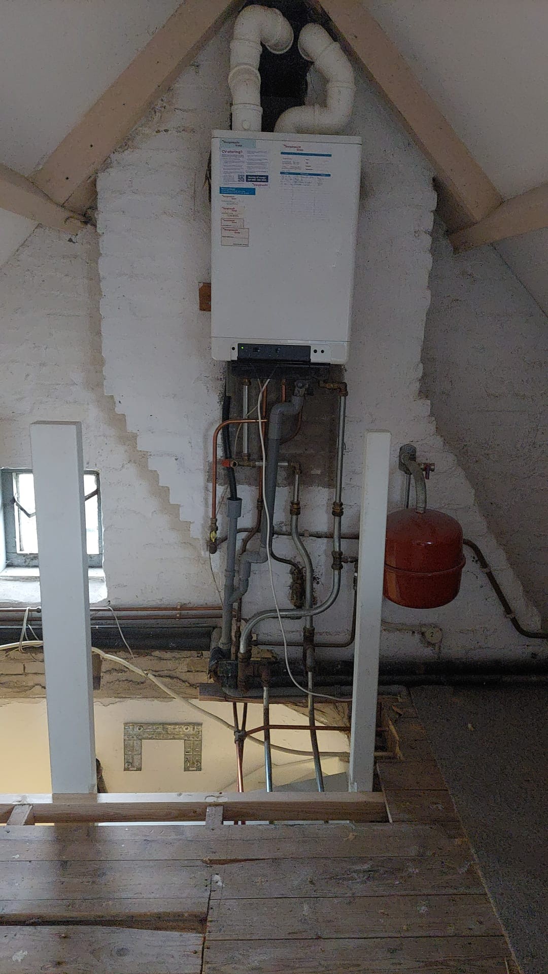Cv Installatie op zolder