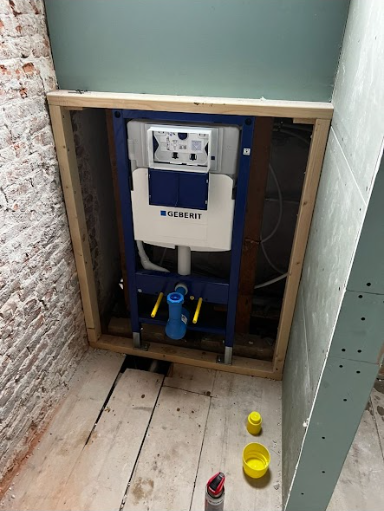 Aansluiten afvoer toilet zolder